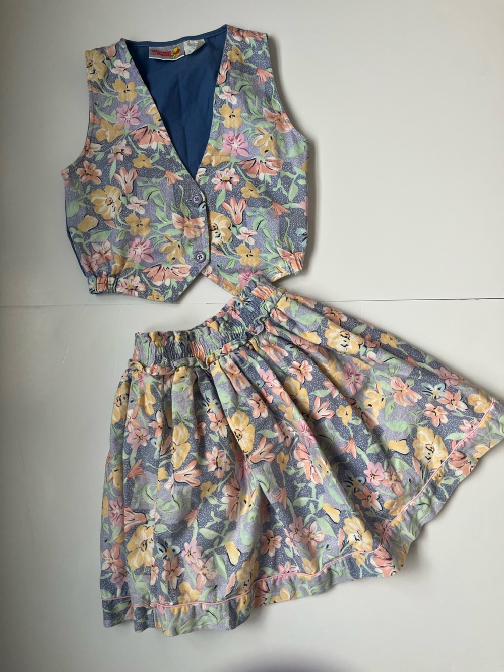 Amazing vintage Pooh Kids Floral Dress Set with Pastel Pink & Yellow Blooms